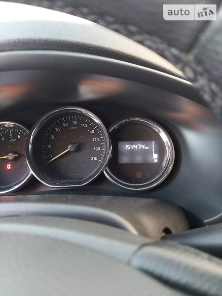 Renault Logan 2013  випуску Чернігів з двигуном 1.2 л  седан механіка за 6200 долл. 