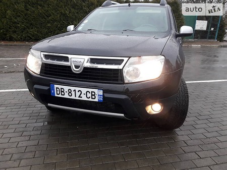 Dacia Duster 2010  випуску Луцьк з двигуном 0 л дизель позашляховик механіка за 8590 долл. 