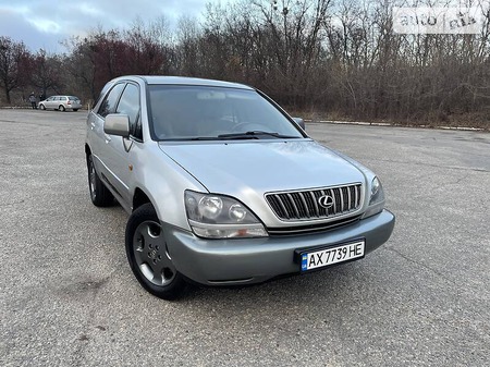 Lexus RX 300 2003  випуску Харків з двигуном 3 л бензин позашляховик автомат за 6800 долл. 