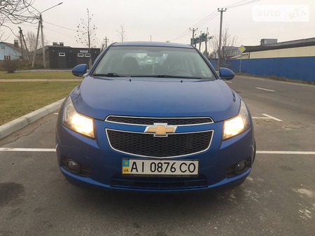 Chevrolet Cruze 2011  випуску Київ з двигуном 1.8 л бензин седан механіка за 7600 долл. 