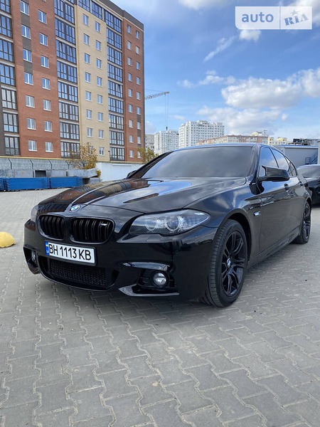 BMW 520 2013  выпуска Одесса с двигателем 2 л бензин седан автомат за 19000 долл. 