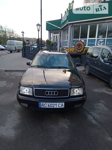 Audi 100 1994  випуску Луцьк з двигуном 2 л  універсал механіка за 4700 долл. 