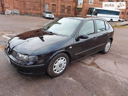 Seat Leon 2004  випуску Житомир з двигуном 1.6 л бензин хэтчбек механіка за 4800 долл. 