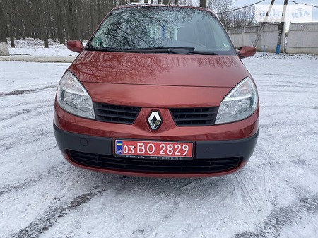 Renault Scenic 2004  випуску Вінниця з двигуном 1.6 л бензин мінівен механіка за 5699 долл. 