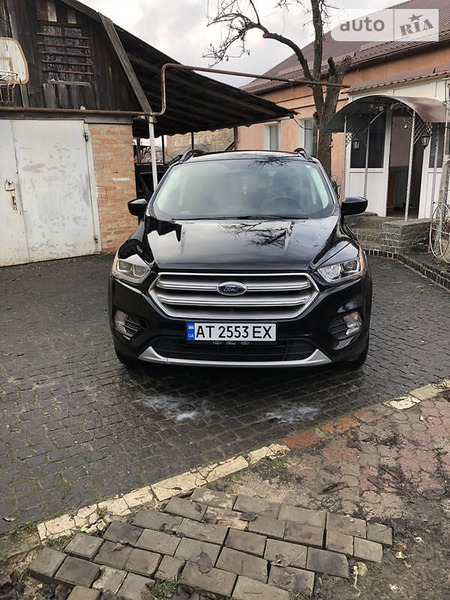 Ford Escape 2018  випуску Суми з двигуном 1.5 л бензин позашляховик автомат за 17000 долл. 