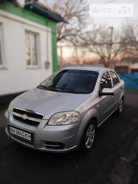 Chevrolet Aveo 2006  випуску Донецьк з двигуном 0 л бензин седан механіка за 4400 долл. 
