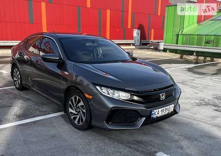 Honda Civic 2016  випуску Київ з двигуном 1.5 л бензин хэтчбек автомат за 13800 долл. 