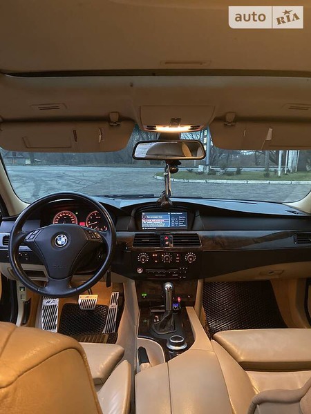 BMW 530 2005  випуску Житомир з двигуном 3 л  седан автомат за 9500 долл. 