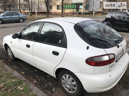 Daewoo Lanos 1998  випуску Київ з двигуном 1.5 л бензин хэтчбек механіка за 2700 долл. 