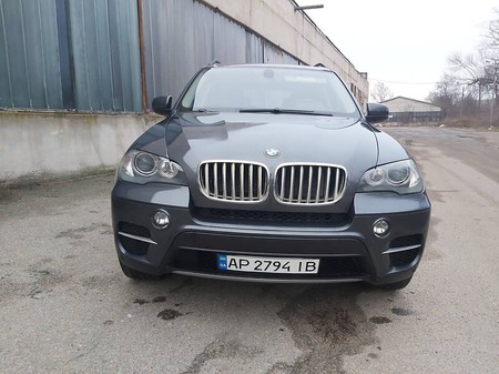 BMW X5 2010  випуску Запоріжжя з двигуном 3 л дизель позашляховик  за 18900 долл. 