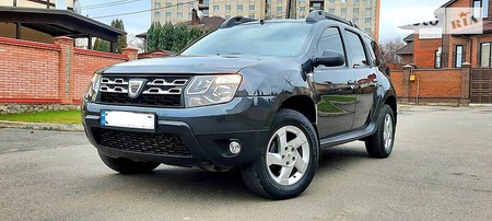 Dacia Duster 2014  випуску Суми з двигуном 1.6 л бензин позашляховик механіка за 11700 долл. 