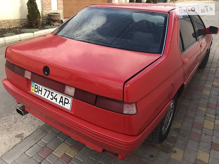 Alfa Romeo 164 1991  випуску Одеса з двигуном 0 л бензин седан механіка за 999 долл. 