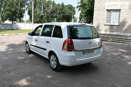 Opel Zafira Tourer 2009  випуску Дніпро з двигуном 1.6 л бензин універсал механіка за 7700 долл. 