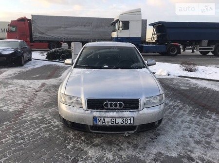 Audi A4 Limousine 2002  випуску Львів з двигуном 1.6 л бензин седан механіка за 4800 долл. 