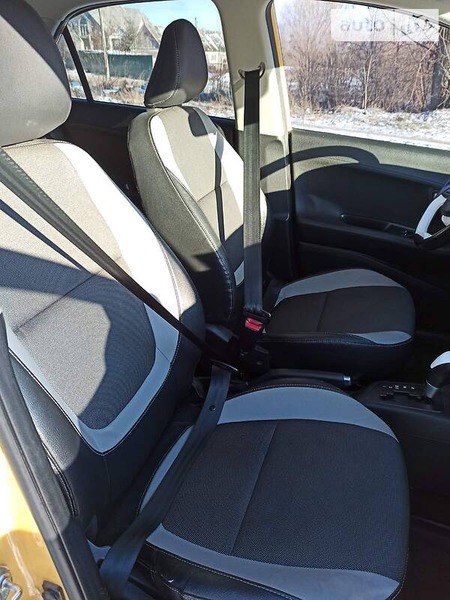 KIA Picanto 2014  випуску Суми з двигуном 1.2 л бензин хэтчбек автомат за 8700 долл. 