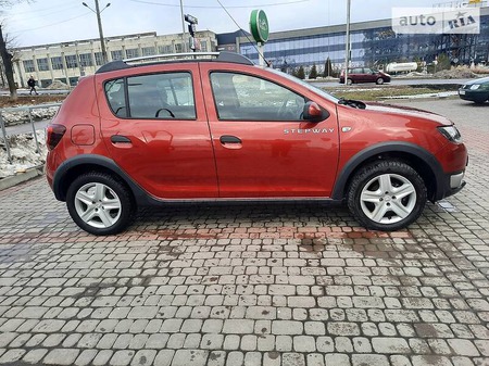 Dacia Sandero Stepway 2014  випуску Івано-Франківськ з двигуном 0 л бензин хэтчбек механіка за 7400 долл. 