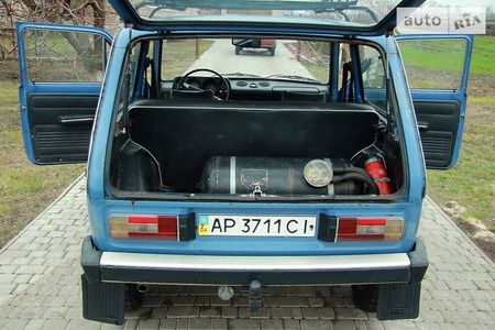 Lada 2121 1989  выпуска Запорожье с двигателем 1.6 л  внедорожник механика за 2300 долл. 