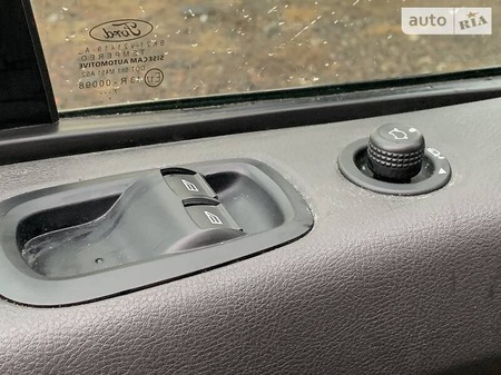 Ford Tourneo Custom 2017  випуску Ужгород з двигуном 0 л дизель мінівен автомат за 31000 долл. 