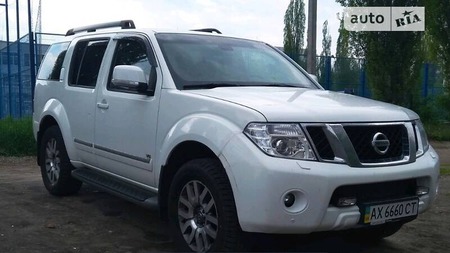 Nissan Pathfinder 2012  випуску Харків з двигуном 3 л дизель позашляховик автомат за 19000 долл. 