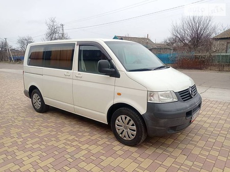 Volkswagen Transporter 2006  випуску Херсон з двигуном 1.9 л дизель мінівен механіка за 9800 долл. 