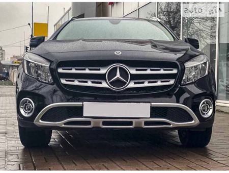 Mercedes-Benz GLA 250 2019  випуску Київ з двигуном 2 л бензин хэтчбек автомат за 32000 долл. 