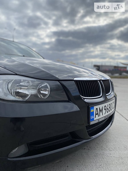 BMW 318 2007  випуску Київ з двигуном 2 л бензин седан автомат за 8000 долл. 