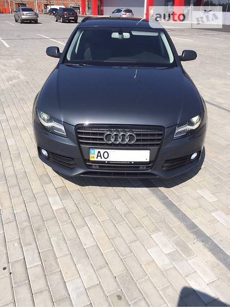 Audi A4 Limousine 2011  випуску Ужгород з двигуном 2 л дизель універсал автомат за 12300 долл. 