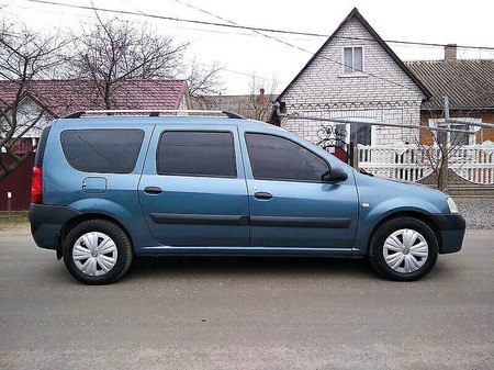 Dacia Logan MCV 2007  випуску Вінниця з двигуном 1.4 л бензин універсал механіка за 6700 долл. 