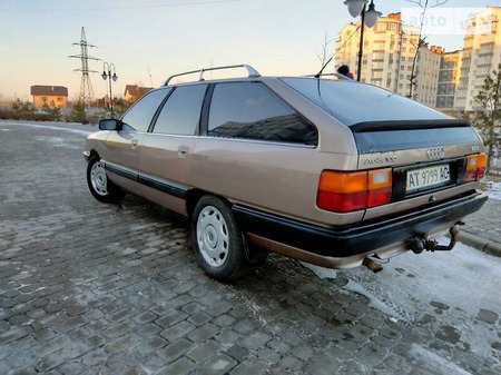 Audi 100 1988  випуску Івано-Франківськ з двигуном 2.3 л бензин універсал механіка за 1650 долл. 