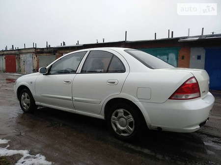 Nissan Almera 2011  випуску Чернігів з двигуном 1.6 л  седан механіка за 5600 долл. 