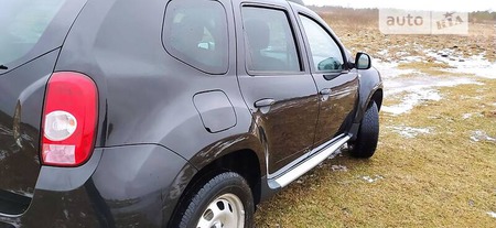 Dacia Duster 2011  випуску Львів з двигуном 1.6 л бензин позашляховик механіка за 9150 долл. 