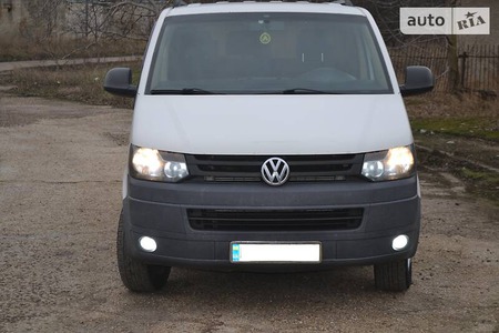 Volkswagen Transporter 2010  випуску Херсон з двигуном 2 л дизель мінівен механіка за 12800 долл. 