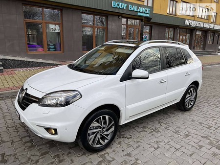 Renault Koleos 2014  випуску Тернопіль з двигуном 2 л дизель позашляховик автомат за 14750 долл. 