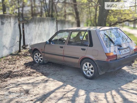 Toyota Corolla 1985  випуску Дніпро з двигуном 1.3 л  хэтчбек автомат за 1250 долл. 