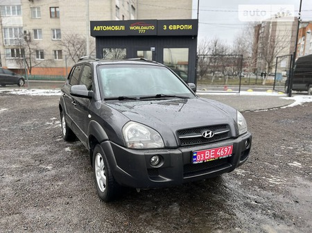 Hyundai Tucson 2007  випуску Луцьк з двигуном 2 л дизель позашляховик автомат за 8200 долл. 