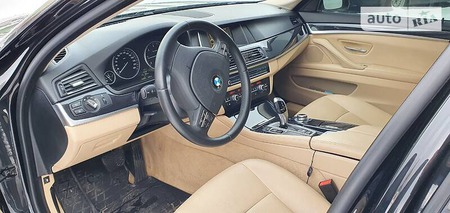 BMW 525 2013  випуску Кропивницький з двигуном 2 л дизель седан автомат за 21000 долл. 