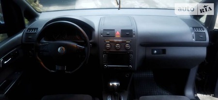 Volkswagen Caddy 2006  випуску Ужгород з двигуном 2 л дизель мінівен автомат за 8500 долл. 