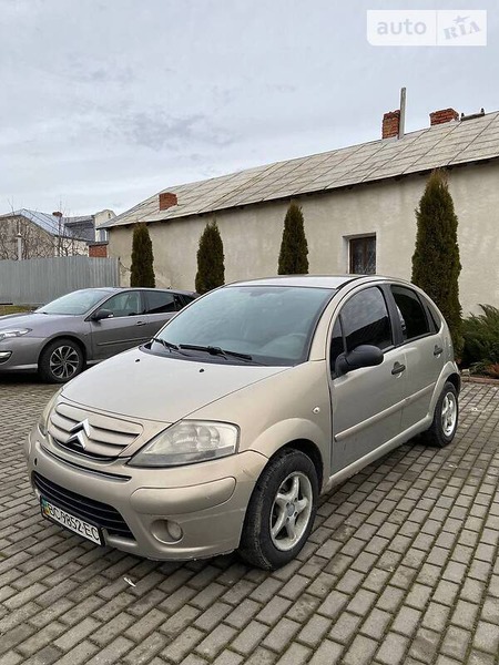 Citroen C3 2006  випуску Львів з двигуном 1.4 л бензин хэтчбек  за 3500 долл. 