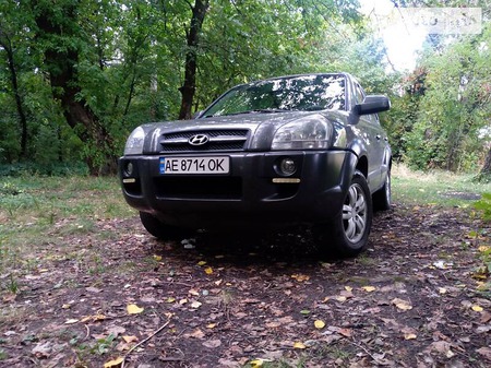 Hyundai Tucson 2007  випуску Дніпро з двигуном 2 л  позашляховик механіка за 8900 долл. 