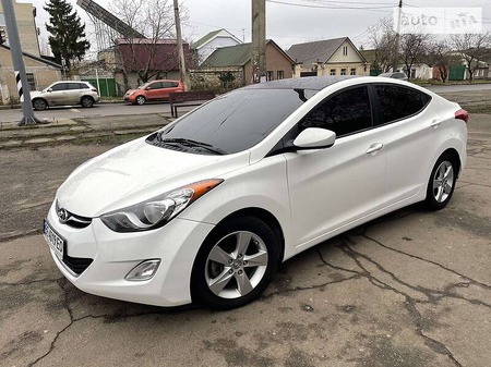 Hyundai Elantra 2013  випуску Миколаїв з двигуном 1.8 л бензин седан автомат за 9300 долл. 