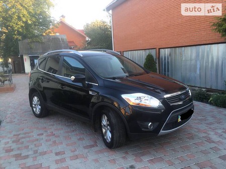 Ford Kuga 2011  випуску Житомир з двигуном 2 л дизель позашляховик автомат за 13000 долл. 