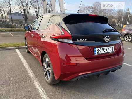 Nissan Leaf 2020  випуску Рівне з двигуном 0 л електро хэтчбек автомат за 30800 долл. 