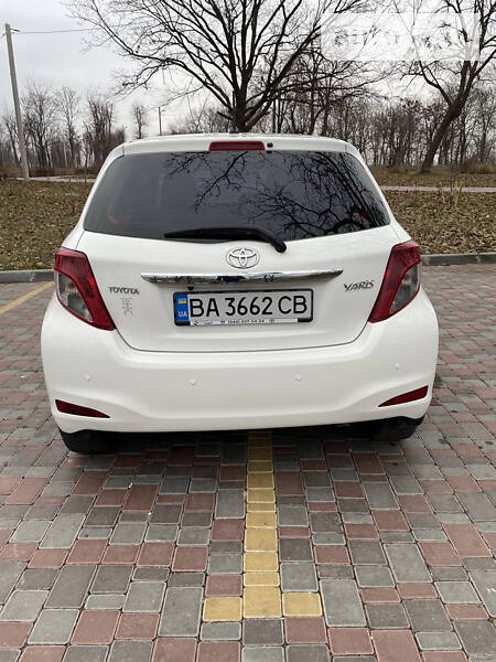 Toyota Yaris 2012  випуску Кропивницький з двигуном 1.3 л бензин хэтчбек автомат за 9300 долл. 