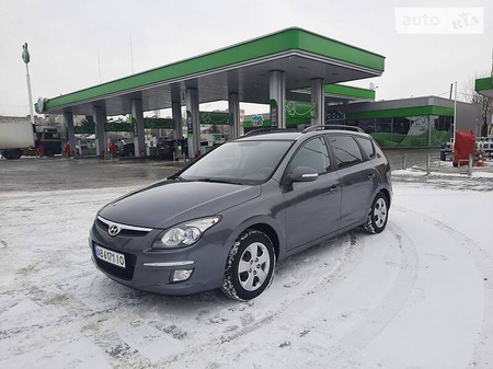 Hyundai i30 2010  випуску Вінниця з двигуном 1.6 л бензин універсал автомат за 7950 долл. 