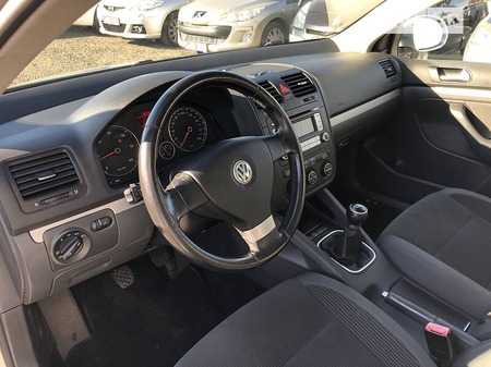 Volkswagen Golf 2008  випуску Херсон з двигуном 2 л дизель універсал механіка за 7500 долл. 