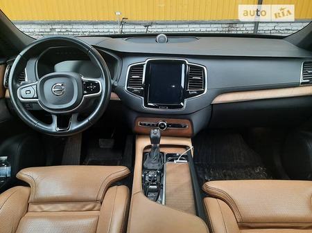 Volvo XC90 2019  випуску Київ з двигуном 2 л дизель позашляховик автомат за 48999 долл. 