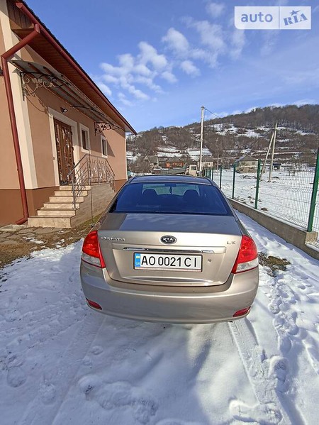 KIA Cerato 2007  випуску Ужгород з двигуном 1.6 л дизель седан  за 5900 долл. 