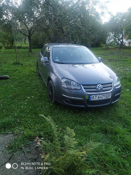 Volkswagen Jetta 2008  випуску Івано-Франківськ з двигуном 1.4 л бензин седан механіка за 7300 долл. 