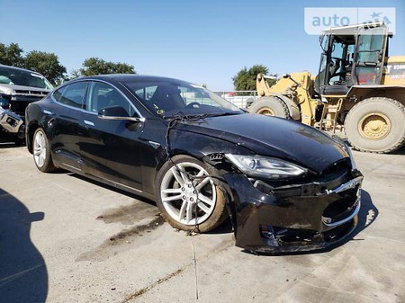 Tesla S 2014  випуску Київ з двигуном 0 л електро ліфтбек автомат за 17400 долл. 