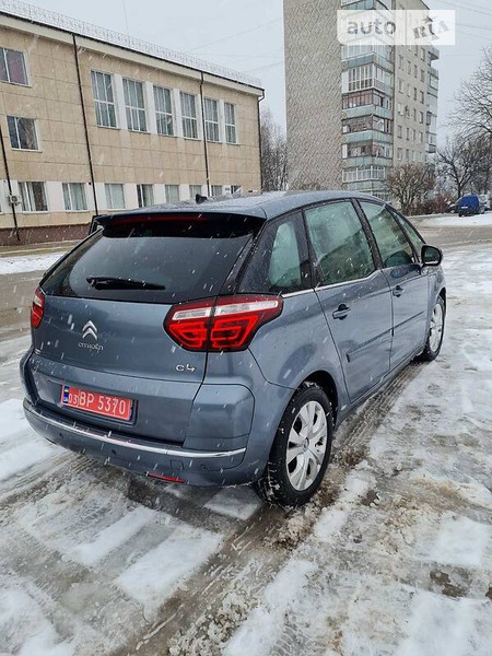 Citroen C4 Picasso 2012  випуску Житомир з двигуном 1.6 л дизель  механіка за 7699 долл. 